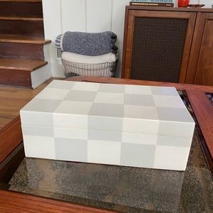 Target Checkered Resin Box